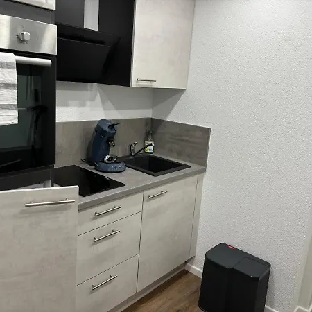 アパート Uber Den Dachern - Modernes Appartement, Pool バイアースブロン