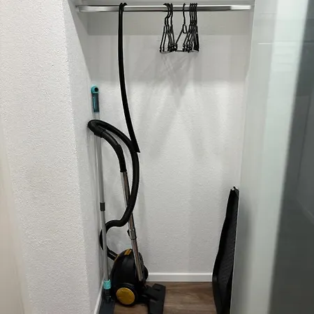 Uber Den Dachern - Modernes Appartement, Pool