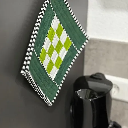 Uber Den Dachern - Modernes Appartement, Pool * バイアースブロン